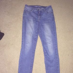 Old navy Rockstar jeans.